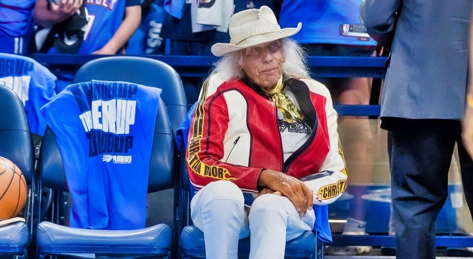 Meet James Goldstein, The NBA Superfan Who's Always Around ...