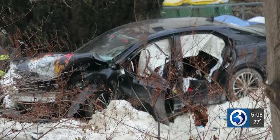 Multiple people hospitalized after head-on crash in Waterbury - NewsBreak