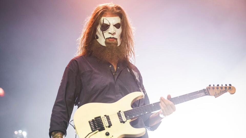 Jim Root responds to backlash over Slipknot taking Marilyn Manson on ...