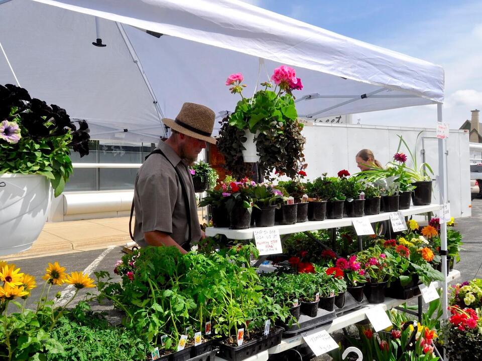 Fort Atkinson Farmers Market debuts first market of the season