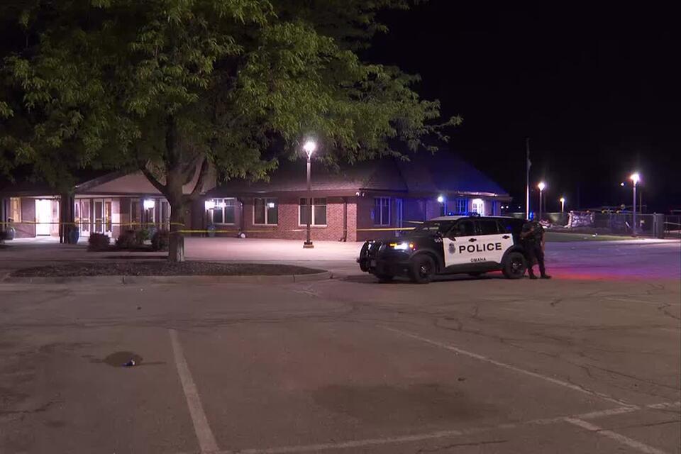 Two injured, one in custody after shooting in West Omaha - NewsBreak