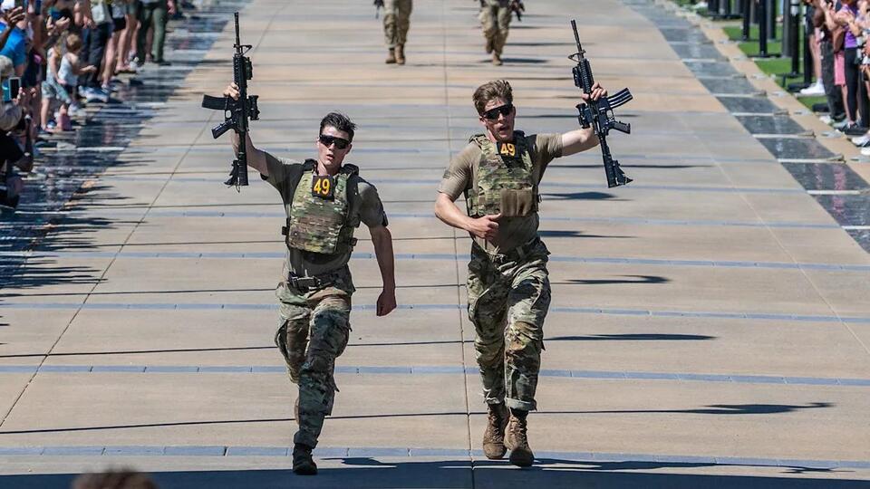 Specialist and sergeant win Best Ranger competition for first time in ...
