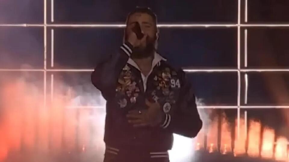 Post Malone Delivers Impressive NFL Thanksgiving Day Performance In  Dallas—Is a Super Bowl Halftime Slot in the Cards? - NewsBreak