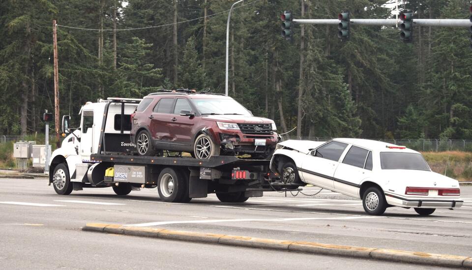 A Driver Says a Dash Cam Caught a Tow Truck Operator Damaging Her Car ...