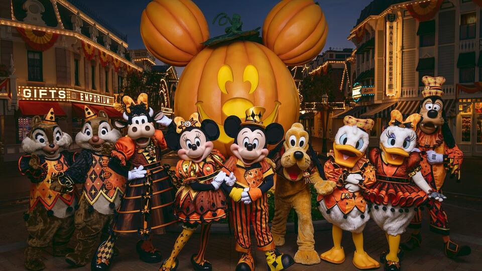 Halloween Time Returns to Disneyland