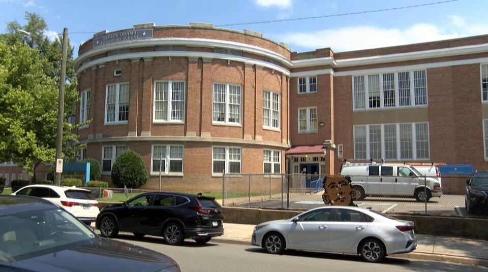 Richmond school to delay start of school year due to mold