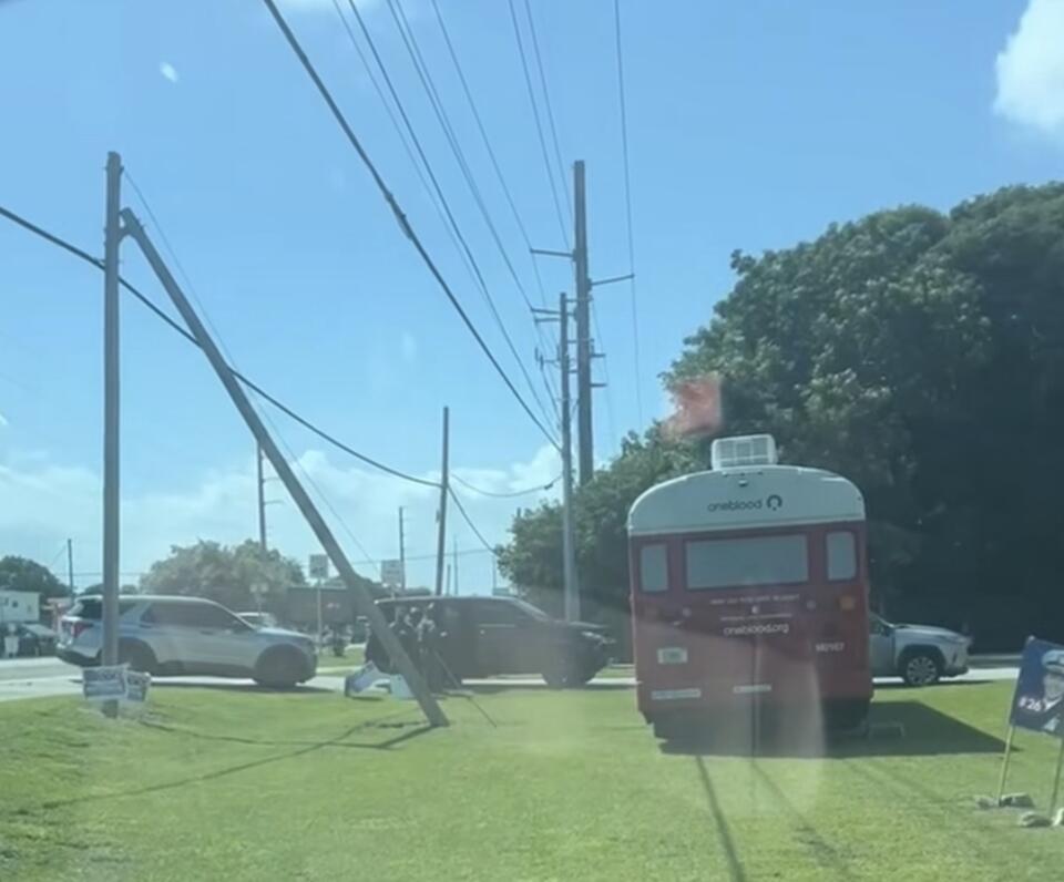 IMMIGRATION AGENTS CONDUCT STOP AT AN EARLY VOTING SITE IN KEY LARGO ...
