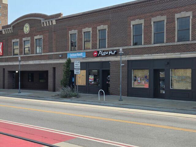 1 man shot and killed at business in 3900 block of Main Street on Friday