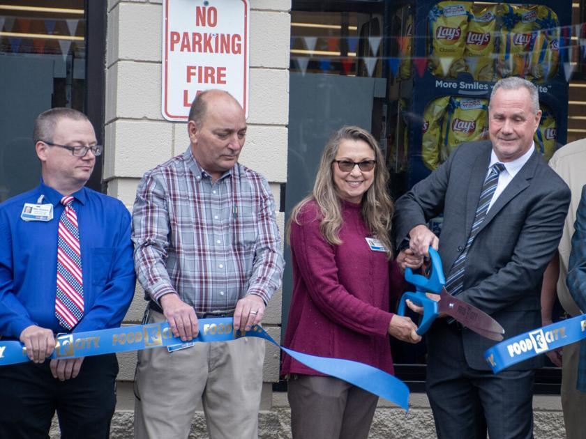 er City Food City celebrates renovations, grand reopening