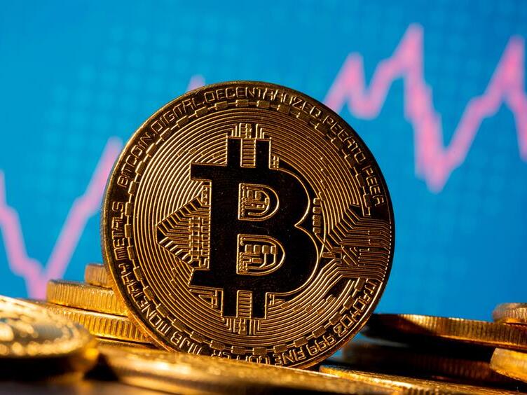 Bitcoin Approaches 70,000 as Inflows into ETFs Boost Market Sentiment