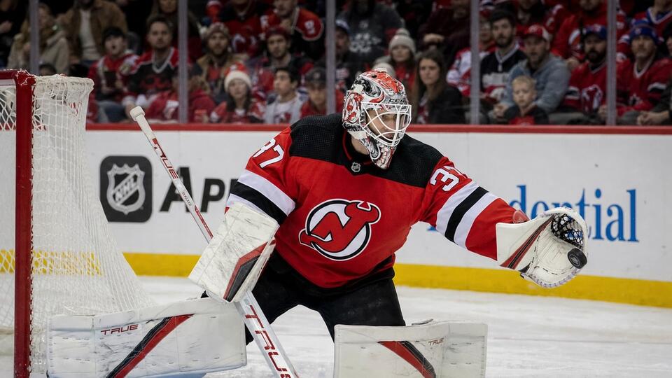 Jets Trade Connor Hellebuyck to Devils in Blockbuster Ending Messy ...