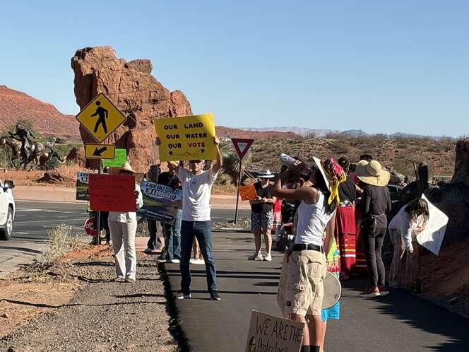 Members of Shivwits Band of Paiute protest golf course on native land ...
