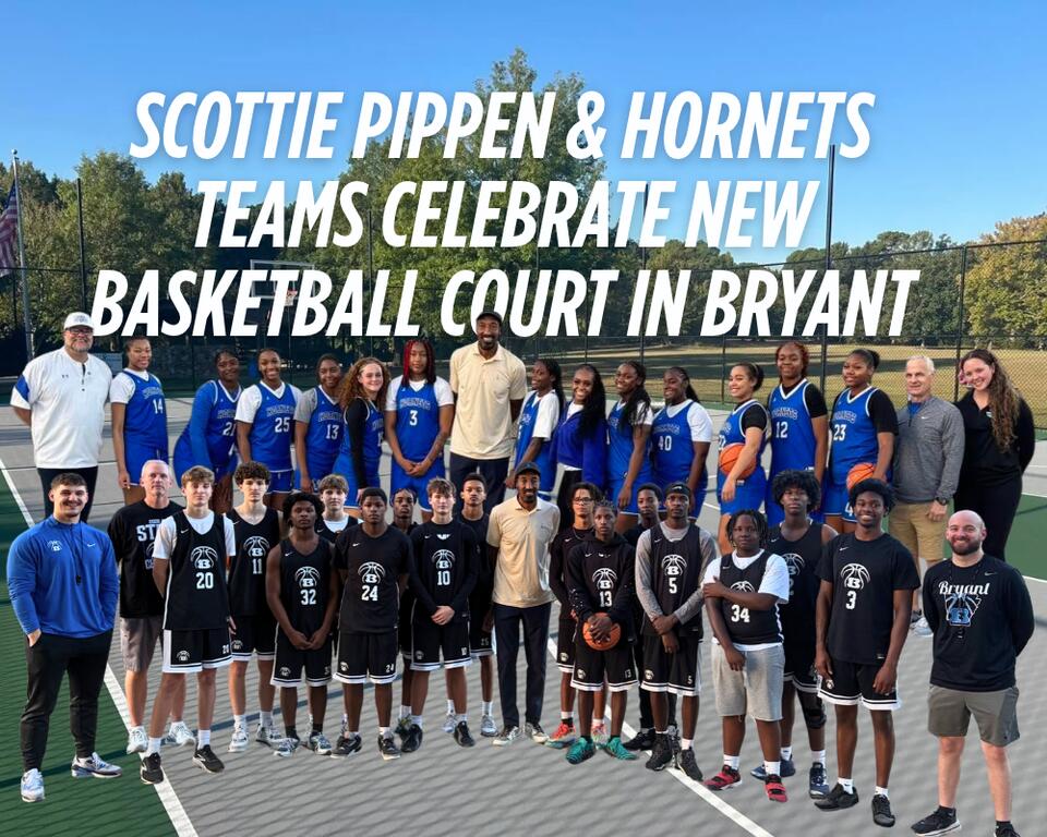 Scottie Pippen & Hornets teams celebrate new basketball court in Bryant
