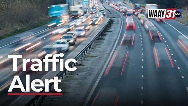 Multi-vehicle wreck involving 18-wheeler shuts down part of Hwy 231 in ...