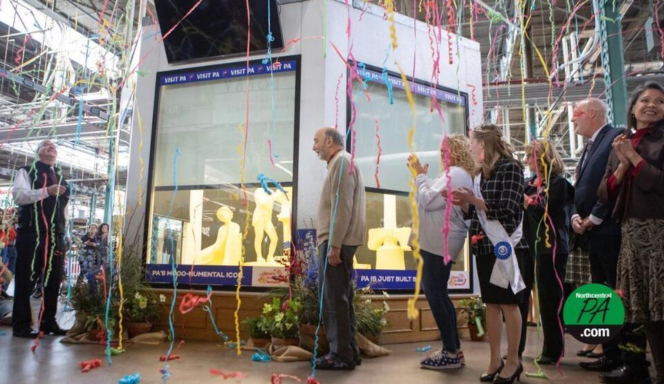 Pa. dairy leaders unveil 2026 Farm Show butter sculpture - NewsBreak
