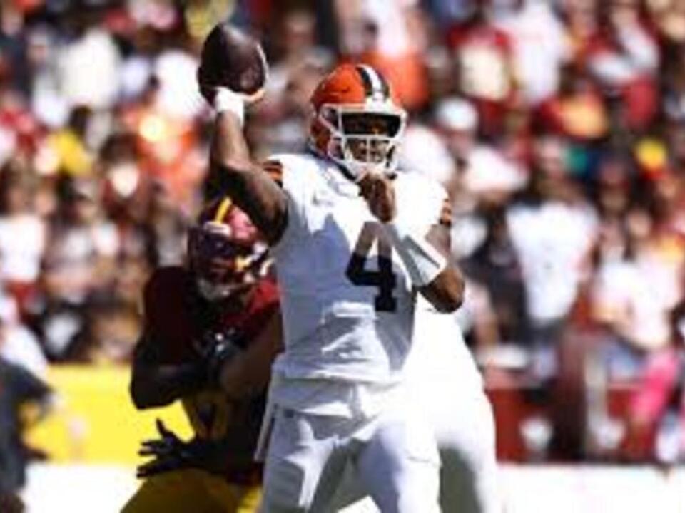 Deshaun Watson's 4Word Response on Growing Calls to Bench Him