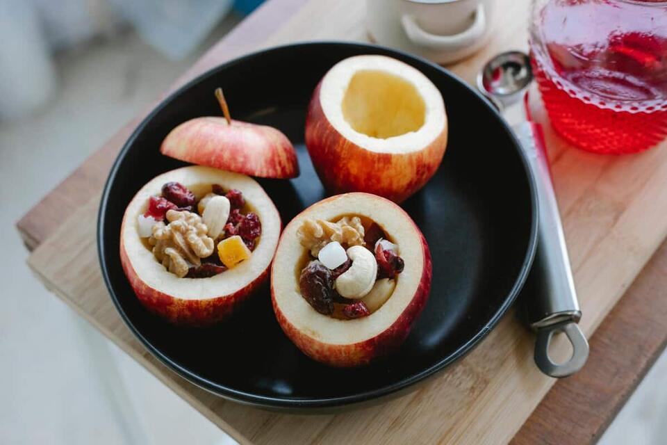 10 Cozy Air Fryer Apple Desserts Perfect for Fall - NewsBreak