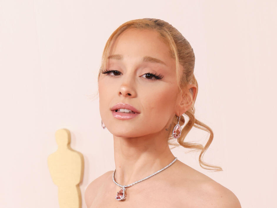 Alexander Wang Confuses With Ariana Grande, Taylor Swift, Beyoncé Look