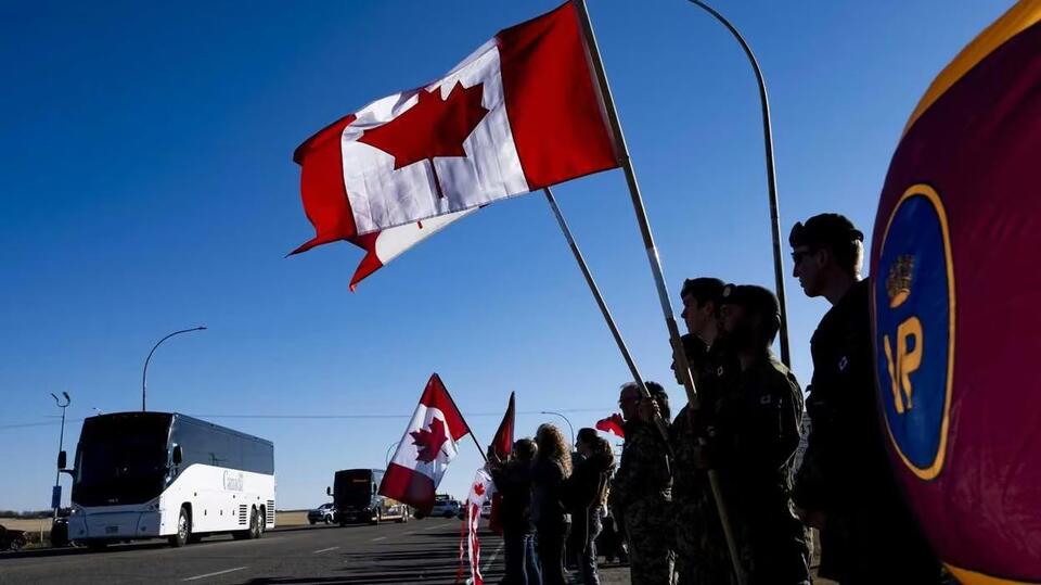 Vigil honours 'courageous' soldiers killed, wounded in Wainwright base ...