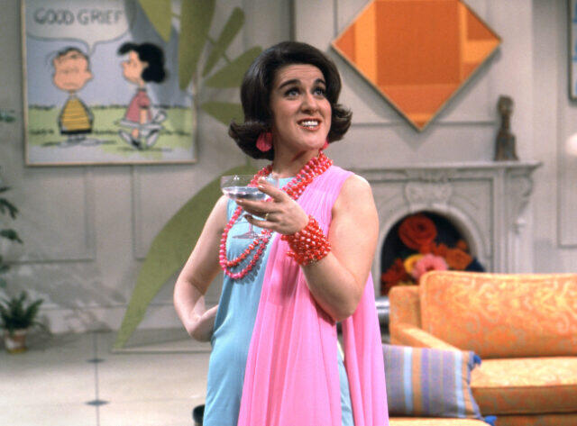 Ruth Buzzi, Iconic ‘Laugh-In’ Comic, ‘Sesame Street’ Star, Dies at 88 ...