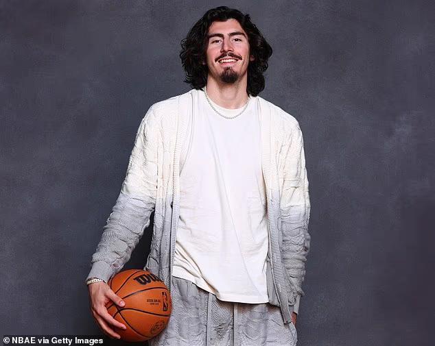 NBA star recalls meeting girlfriend on wild tequila binge after NBA ...