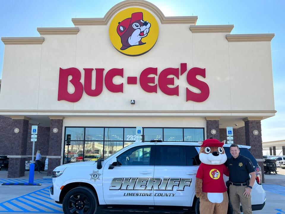 Limestone County Sheriff Office makes a trip to Bucees ahead of grand