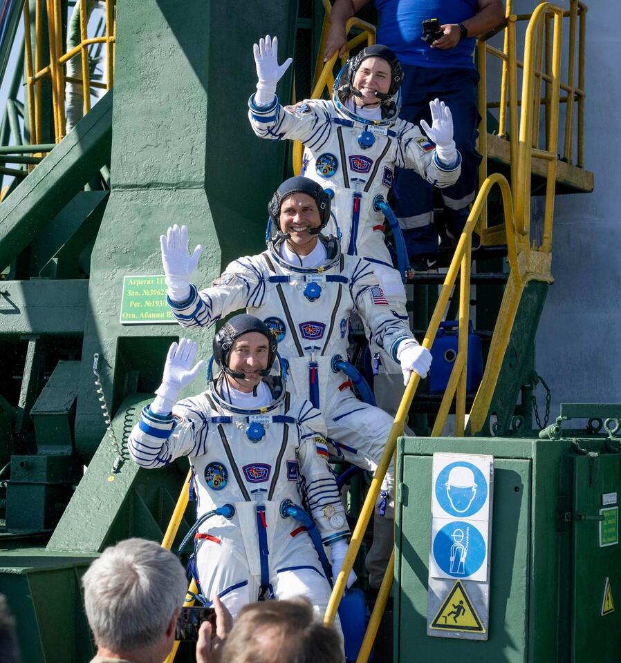 NASA astronaut joins Russian cosmonauts in mission to International Space Station