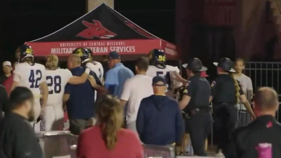 Oklahoma Football Coach Forcibly Restrained By His Former Offensive ...