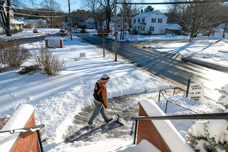 Winter storm coats Maine in more than 4 inches of snow, with up to a ...