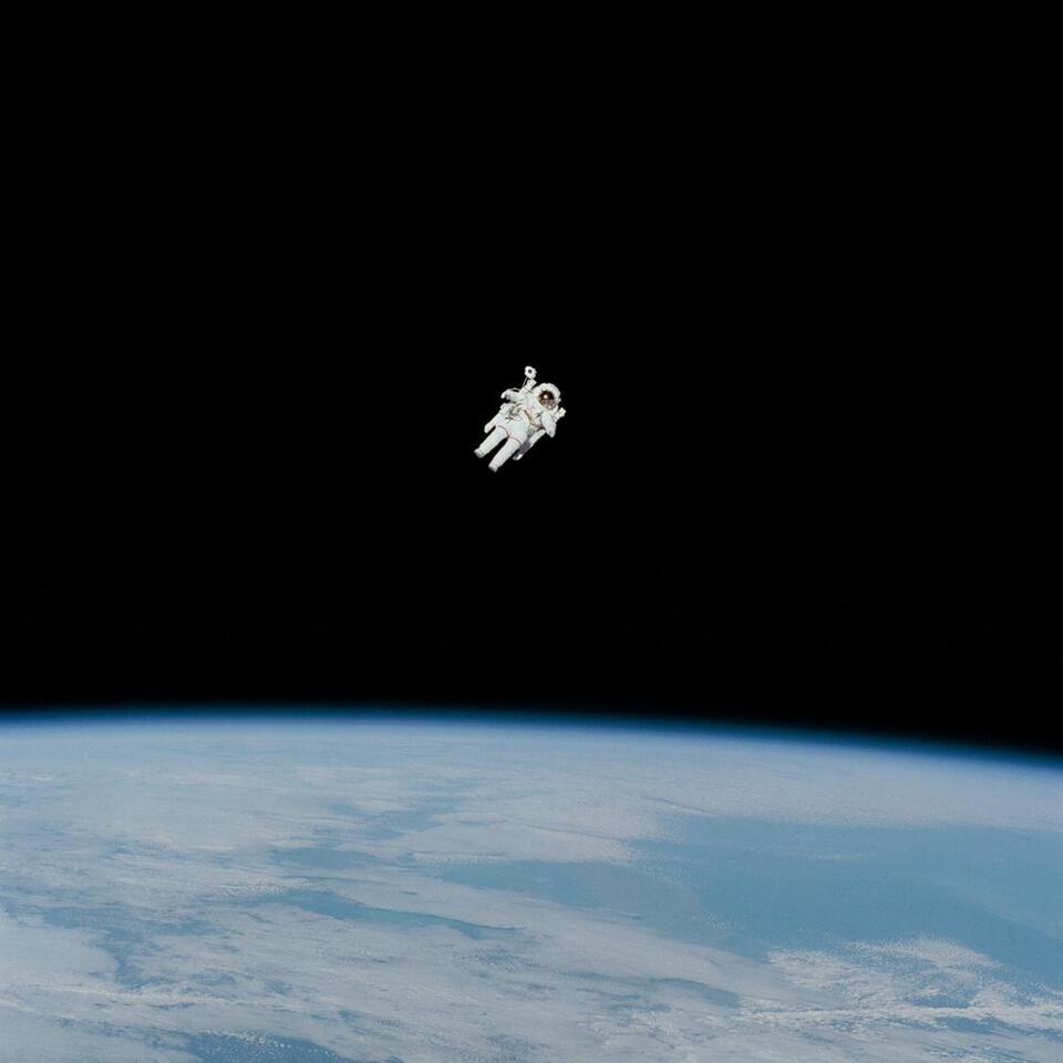 10 Things That Happen to Astronauts' Bodies When They Return From Space ...
