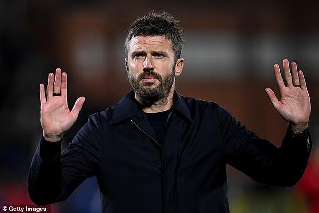 Man United captain Fernandes questions Carrick's tactics in wake of ...