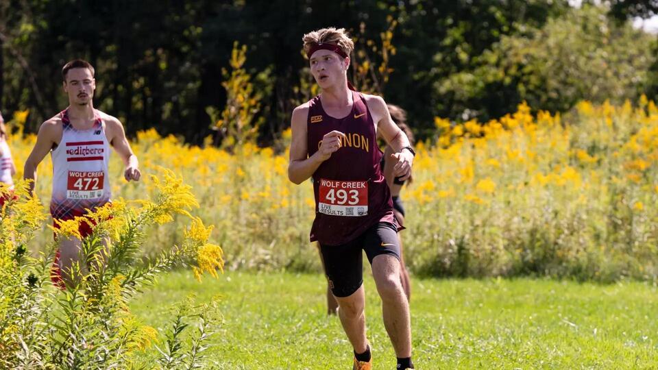 Hieronimus Leads Golden Knights at Doug Watts Open