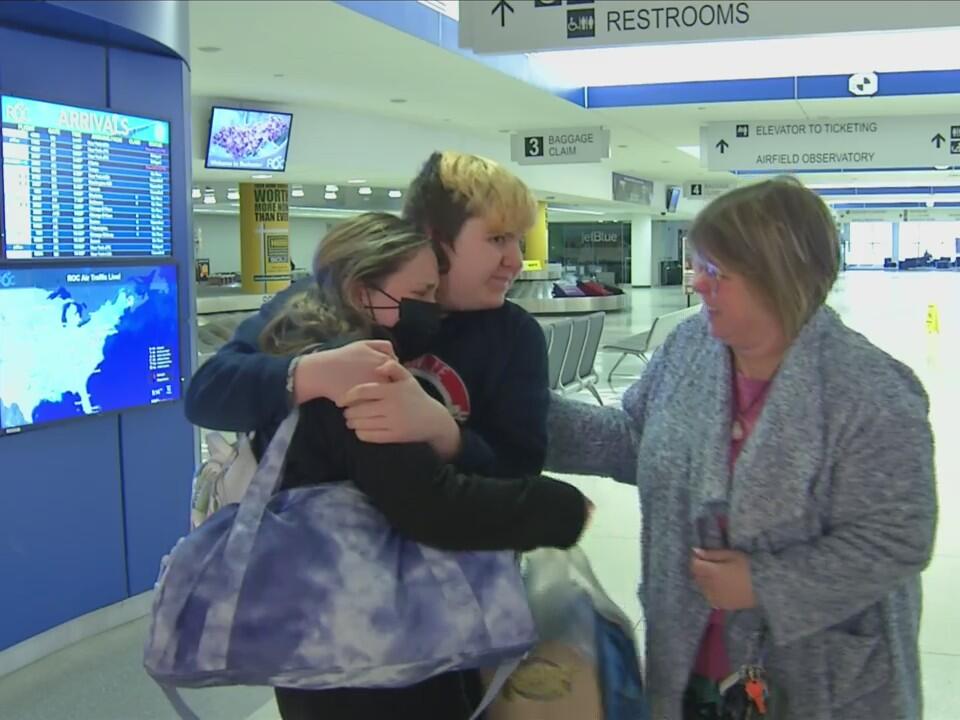 travelers-at-rochester-airport-delayed-by-tuesday-s-winter-storm