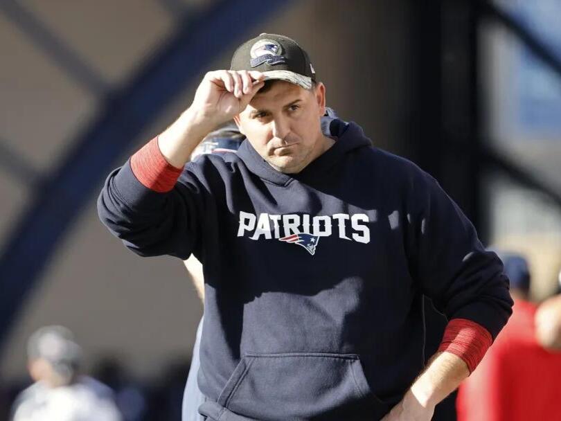 Former NFL head coach joins Ole Miss football coaching staff