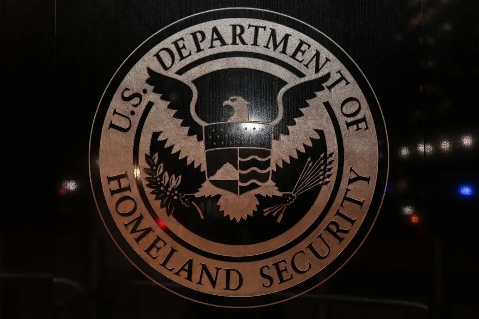 Hackers expose the identities of more than 40,000 DHS employees - NewsBreak