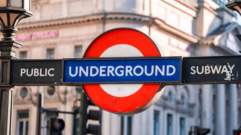 London travel disruption this weekend: full list of tube and train ...