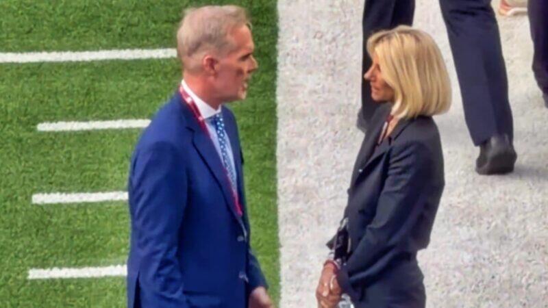 Concerning New Fan Footage Shows Joe Buck Keeping His Distance From ...