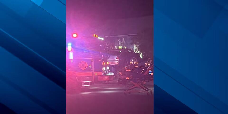 1 dead, 2 taken to hospital after Sarasota house fire - NewsBreak