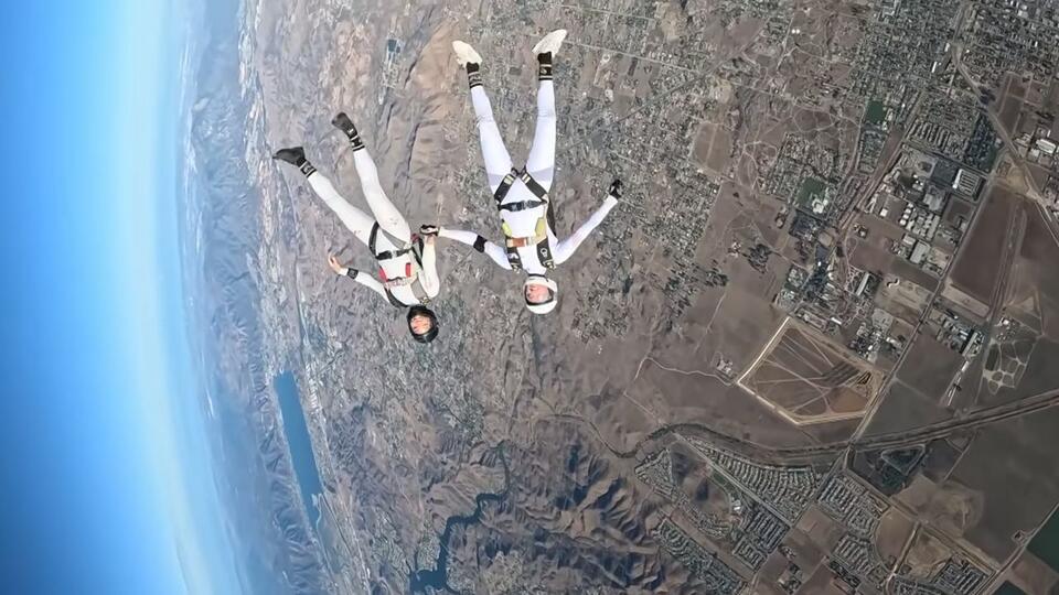 Skydivers face off at the USPA National Skydiving Championships - NewsBreak