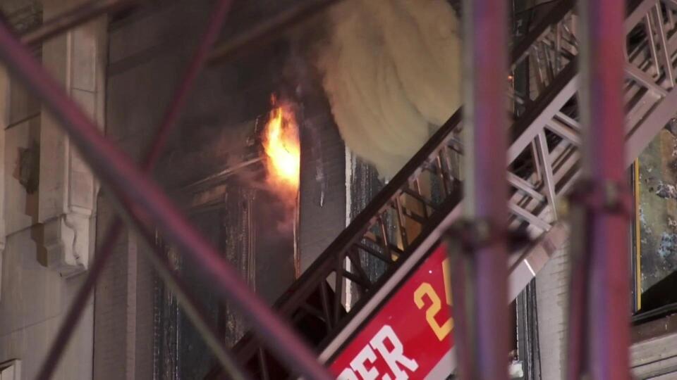 Flames engulf Midtown Manhattan building during 3-alarm fire