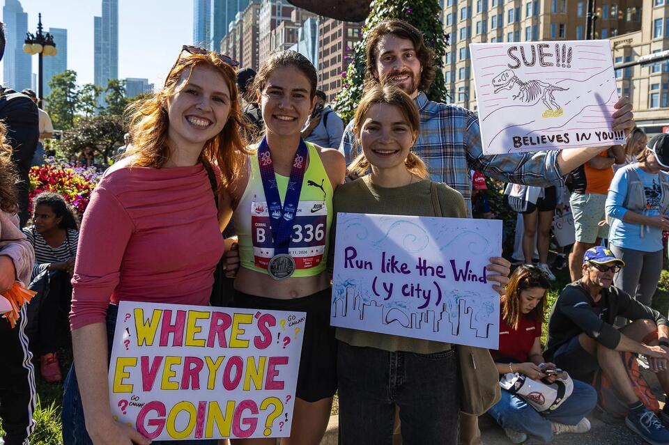 PHOTOS: The Best Signs We Saw At The Chicago Marathon - NewsBreak