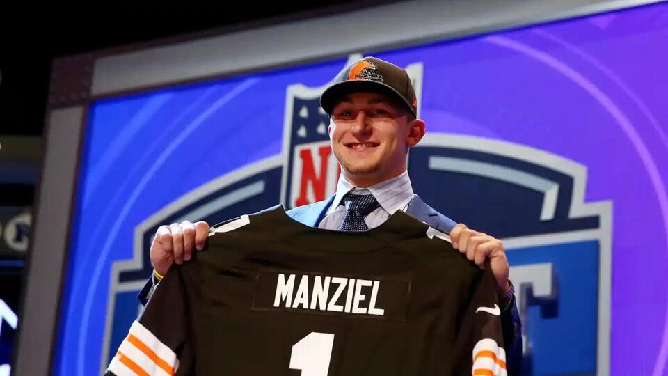 Full Fight Video: Watch Johnny Manziel’s MMA Debut - NewsBreak