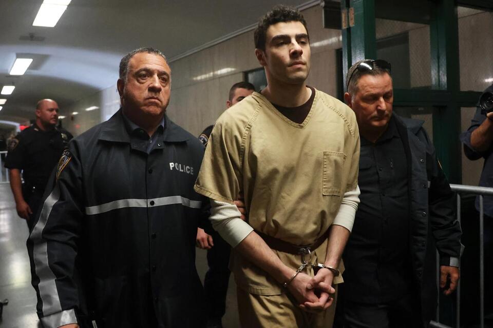 Judge in Luigi Mangione Case Warns DOJ Officials That They Likely Broke