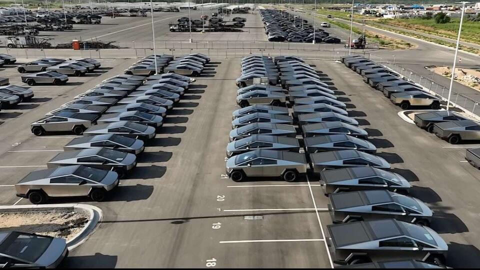 Tesla has Exhausted the Cybertruck Reservation List in Canada and ...