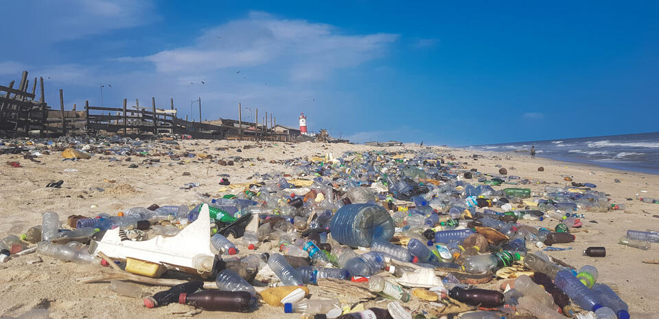 The UKs Plastic Waste Crisis How Britain is Tackling Ocean Pollution ...