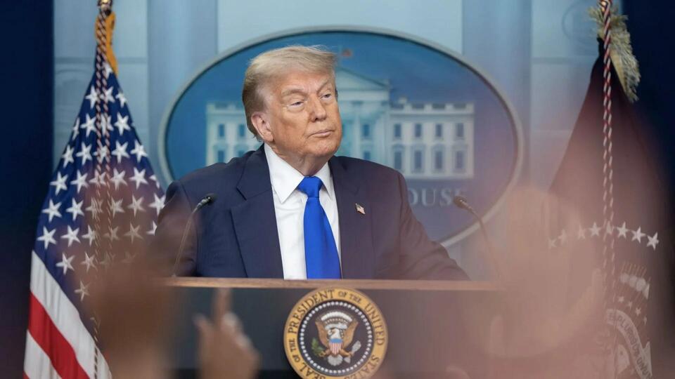 Trump announces EU trade deal with 15% tariff on imports - NewsBreak