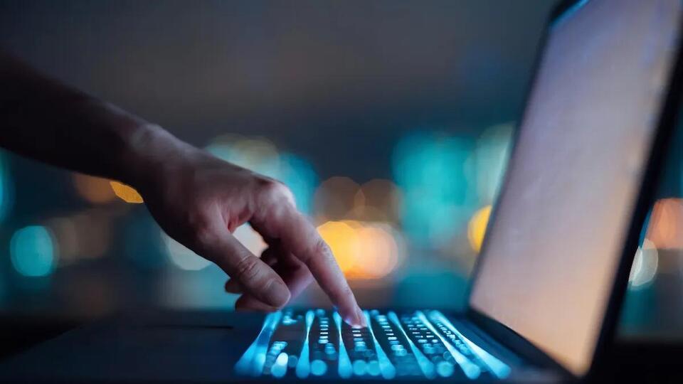 Critical vulnerabilities in commonly used web code spark rush to update ...