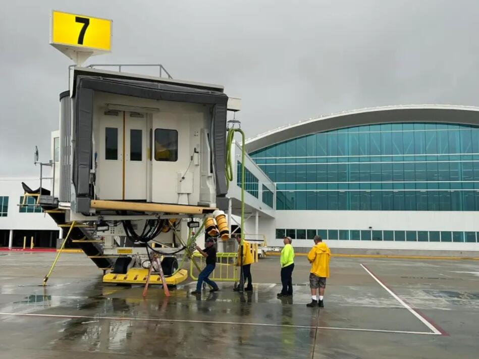 Melbourne International Airport plans to reopen on Friday after
