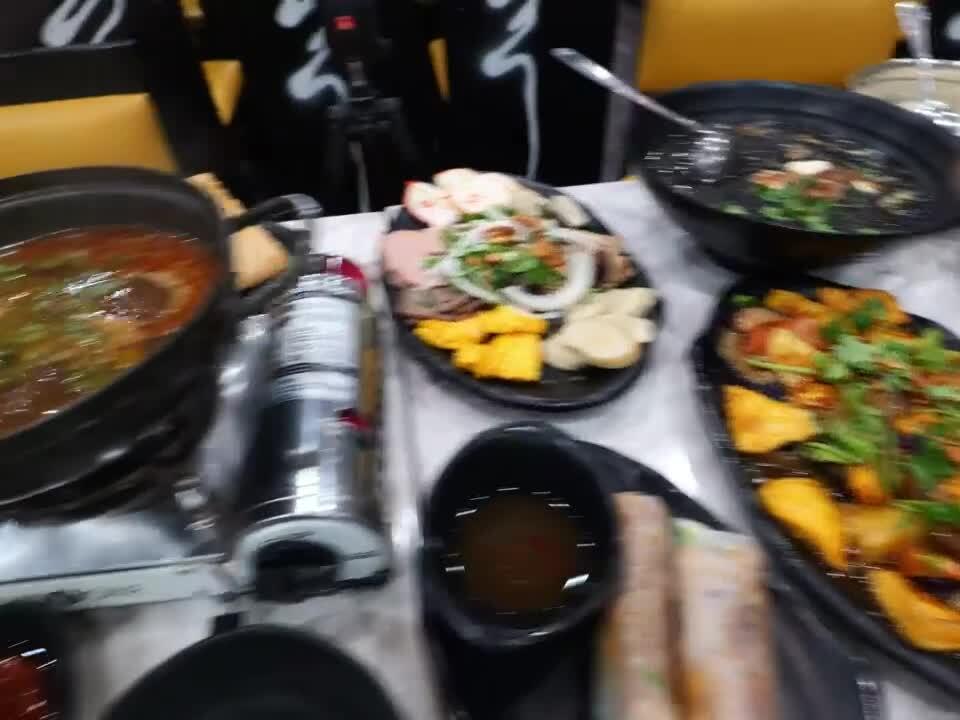 Trying VEGAN FOOD for the First Time! VEGETARIAN Vietnamese Cuisine