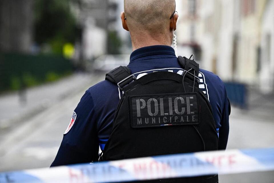 American woman detained in Paris after newborn baby fatally thrown from ...
